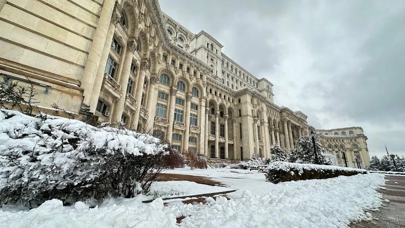 Kinh nghiệm tham quan Tòa nhà Cung điện Quốc hội Romania hữu ích 