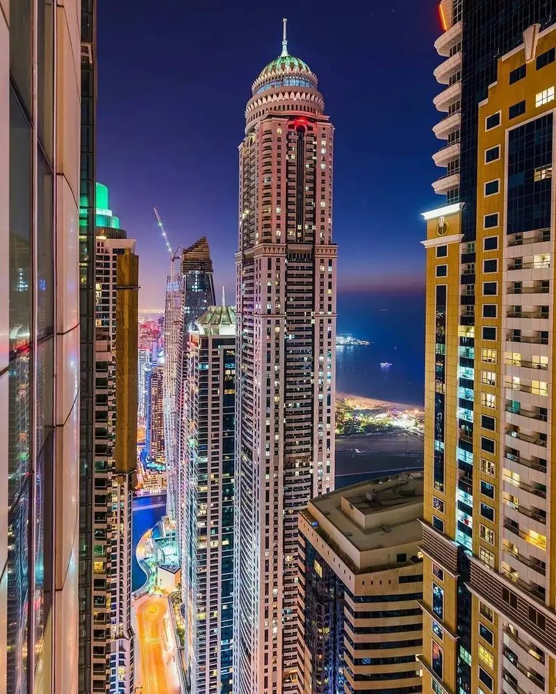 Chiêm ngưỡng Princess Tower Dubai ảnh ban đêm lung linh