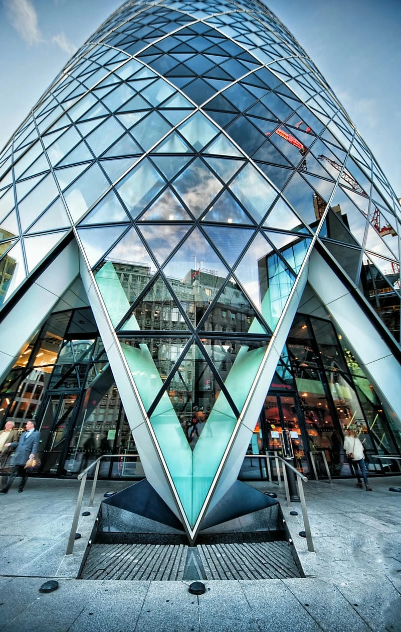 The Gherkin trong đường chân trời London là biểu tượng kiến trúc