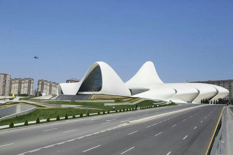 Ngắm nhìn Trung tâm Văn hóa Heydar Aliyev qua nhiều góc ảnh