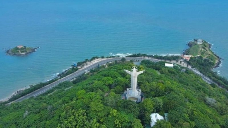 Thiên nhiên Vũng Tàu xanh mát ôm trọn thành phố