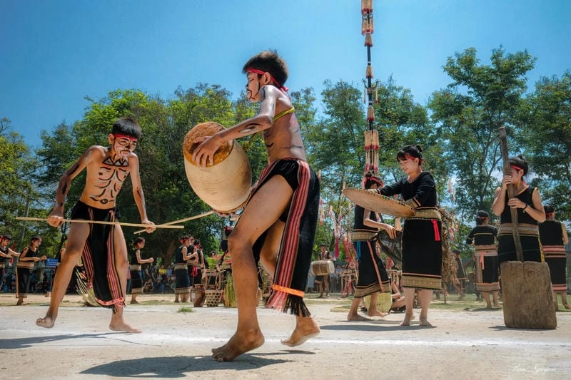 Lễ hội rực rỡ trong Văn hóa Tây Nguyên Kon Tum