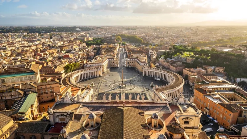 Khám phá kiến trúc cổ kính tại Vatican City