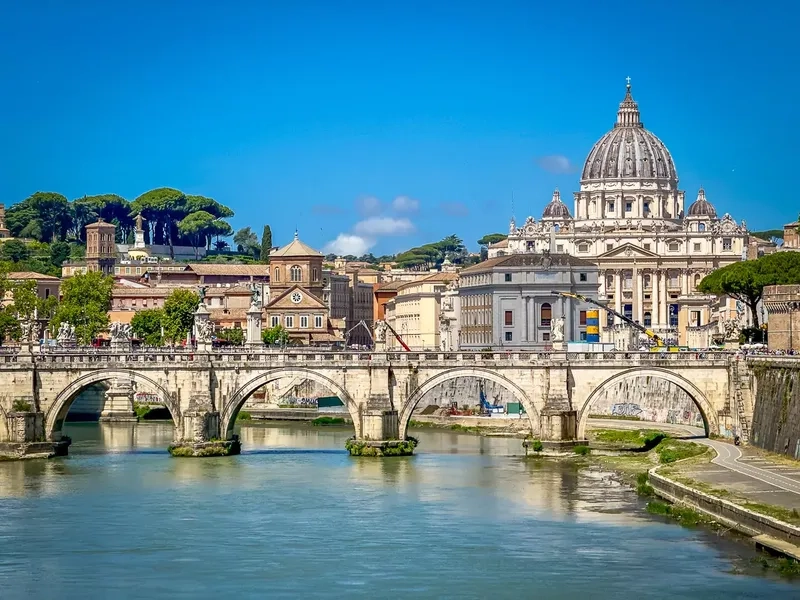 Hòa mình vào không khí linh thiêng Vatican City