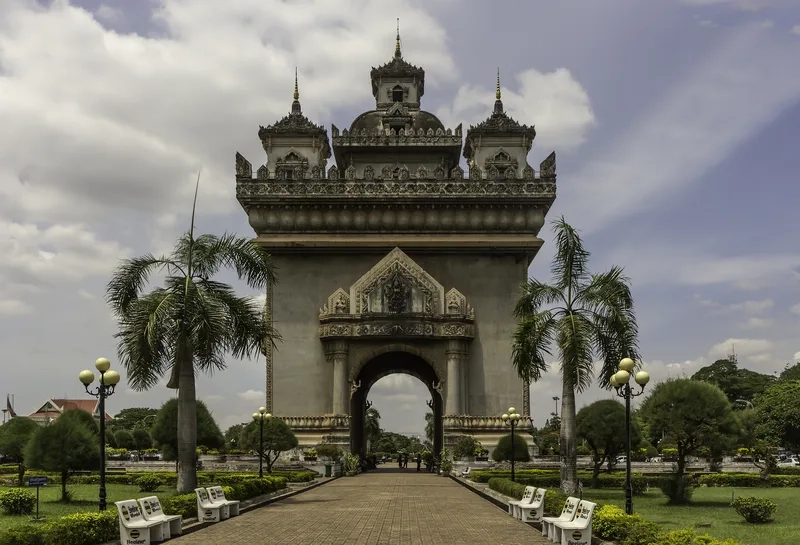 Vientiane hấp dẫn du khách bởi nét cổ kính riêng