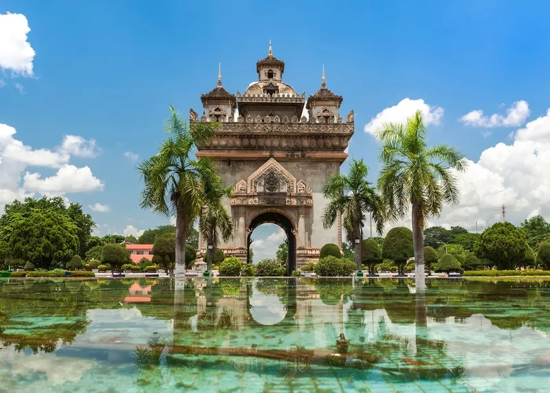 Vientiane gây ấn tượng bởi không khí thanh bình