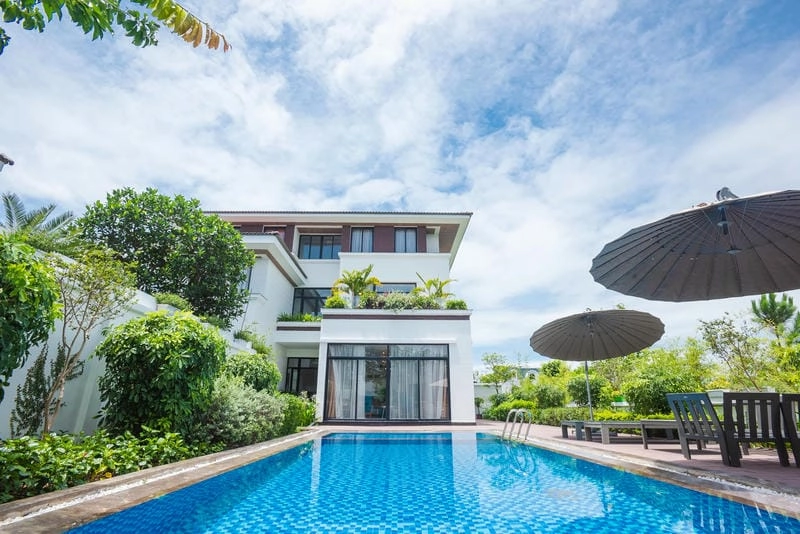 Chiêm ngưỡng Villa biển Hạ Long và kiến trúc villa biển hiện đại