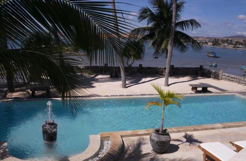 Thưởng thức vẻ đẹp Mũi Né về đêm từ Villa biển Mũi Né lung linh