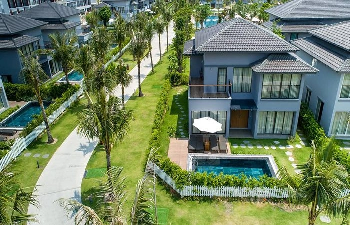 Thả mình tại hồ bơi villa Phú Quốc view biển siêu chill