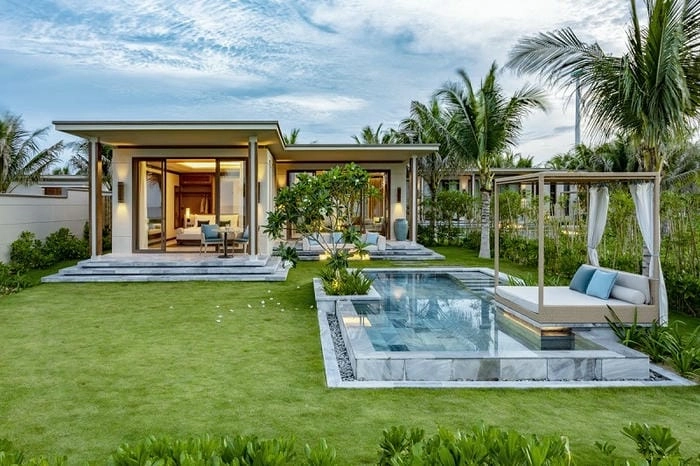 Tìm về villa thơ mộng giữa biển Quy Nhơn để thư giãn cuối tuần