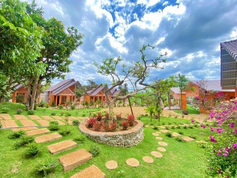 Thả hồn vào khung cảnh thơ mộng của Villa đồi chè Pleiku