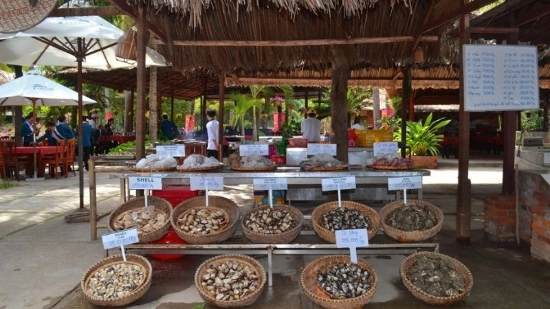 Thư giãn Vịnh Nha Phu quên hết ưu phiền đời