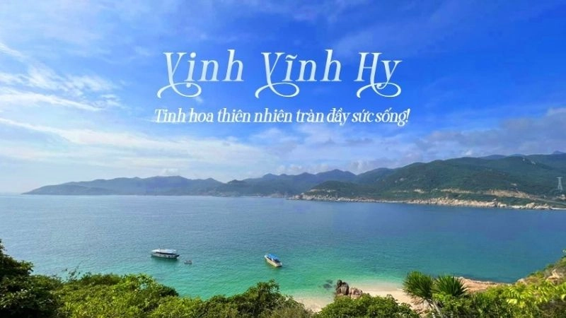 Vịnh Vĩnh Hy nằm ở Ninh Thuận, nổi tiếng là một trong những vịnh biển đẹp nhất Việt Nam