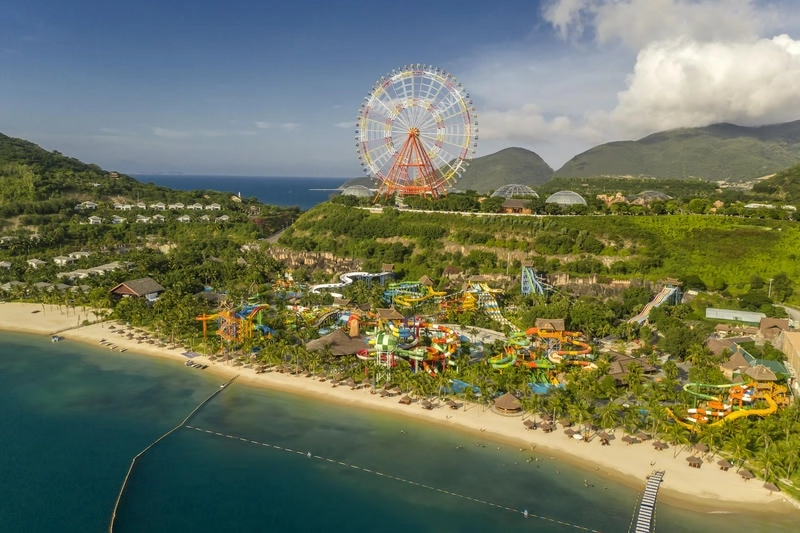 VinWonders Nha Trang với trò chơi đầy màu sắc
