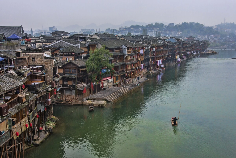 Kiến trúc cổ Phượng Hoàng lưu dấu thời gian